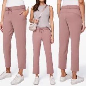 Lululemon On the Fly 7/8 pant - rose
